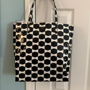 Kate Spade black and white geometic purse